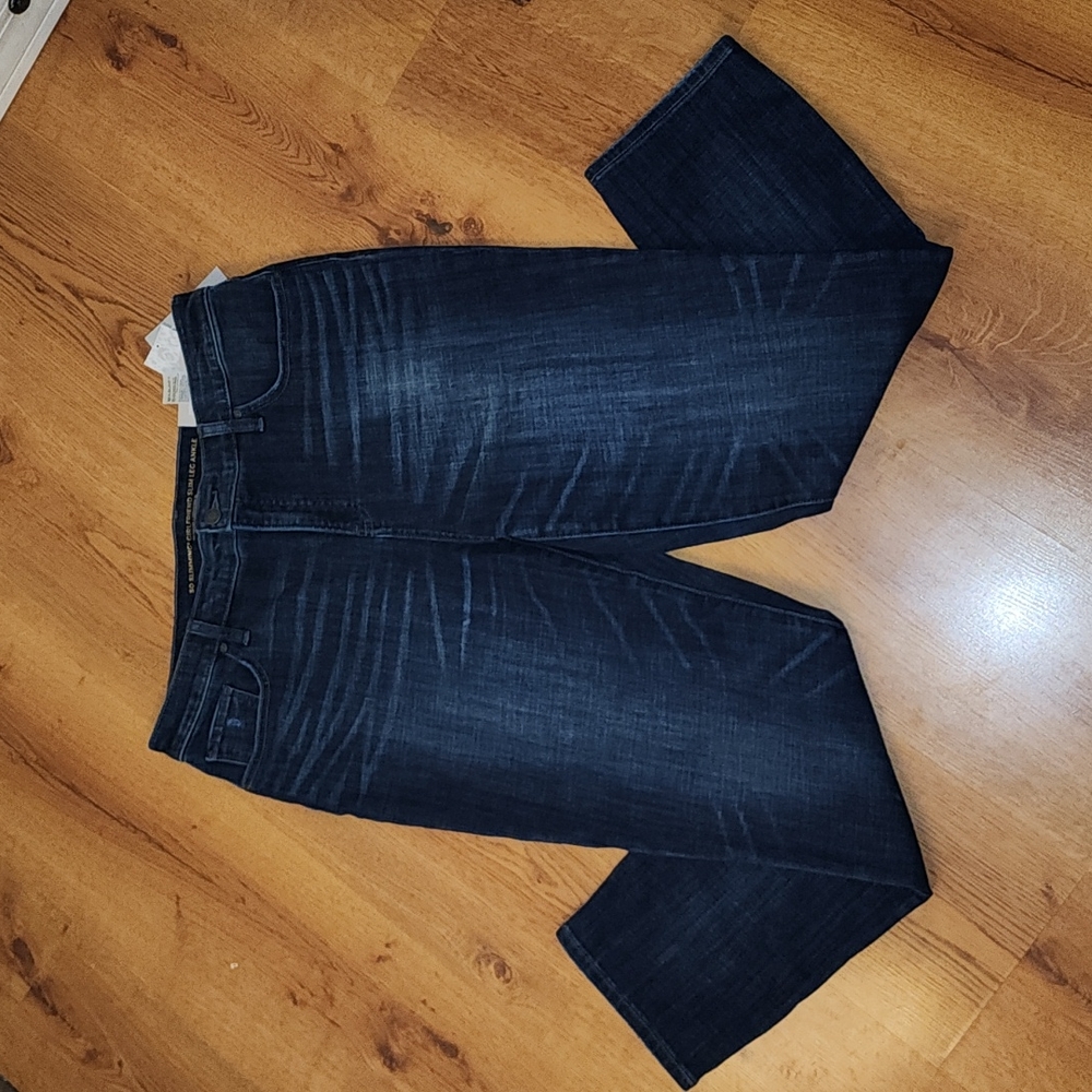 Chico's so slimming girlfriend slim leg size 12r size 2r. I removed the tags